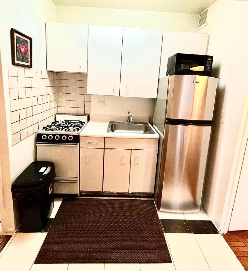 Appartement Stunning Two Bed Apt Hells Kitchen à New York Extérieur photo