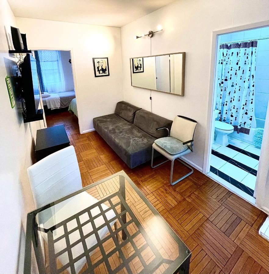 Appartement Stunning Two Bed Apt Hells Kitchen à New York Extérieur photo