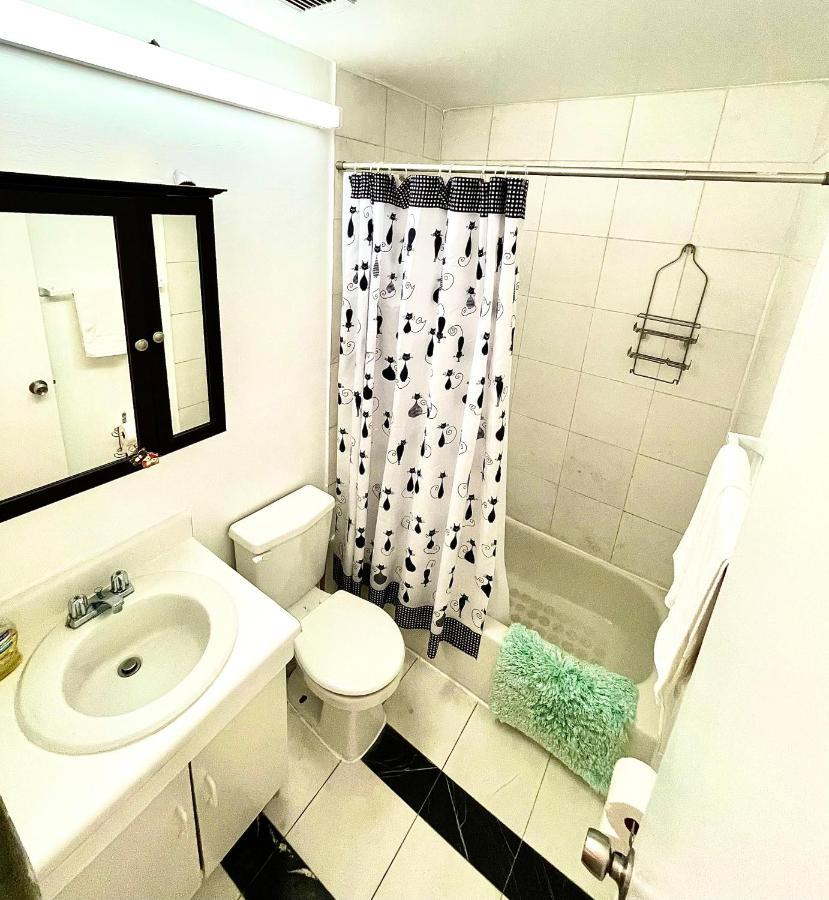 Appartement Stunning Two Bed Apt Hells Kitchen à New York Extérieur photo